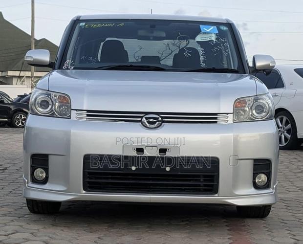 Toyota Corolla Rumion Hatchback 1.8 FWD 2009 Silver