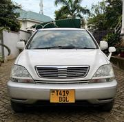 Toyota Harrier 2001 White for sale