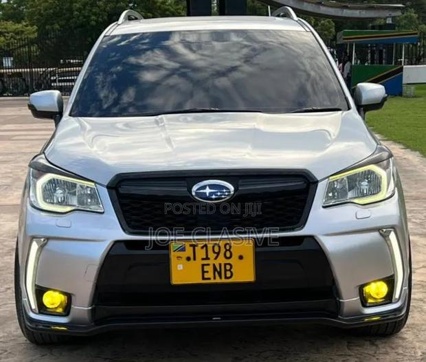 Subaru Forester 2.0XT Premium 4dr SUV AWD (2.0L 4cyl Turbo CVT) 2015 Silver