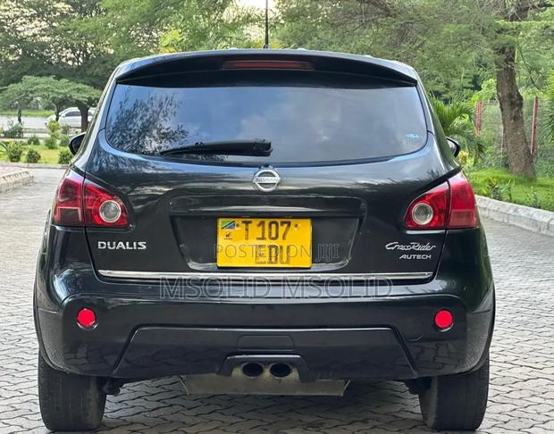 Nissan Dualis 2010 Black