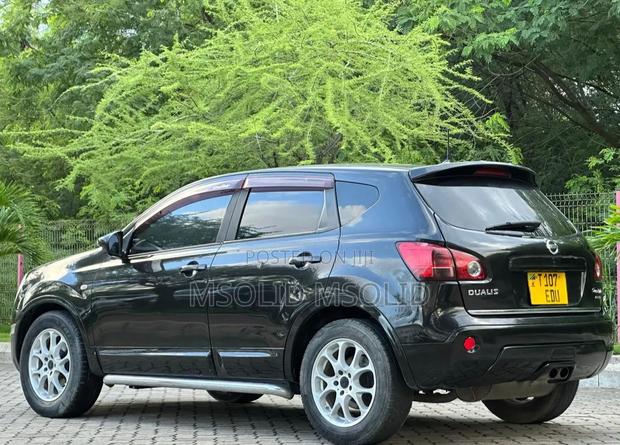 Nissan Dualis 2010 Black