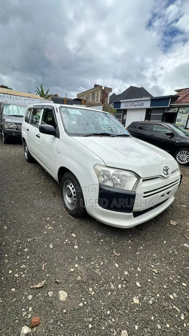 Toyota Probox 2015 White