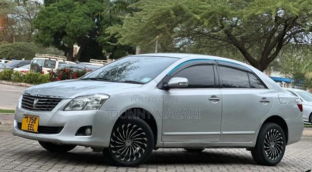 Toyota Premio 2010 Silver