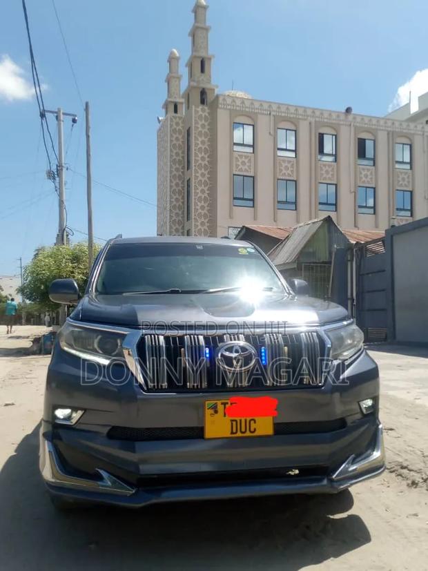 Toyota Land Cruiser Prado 2006 Gray