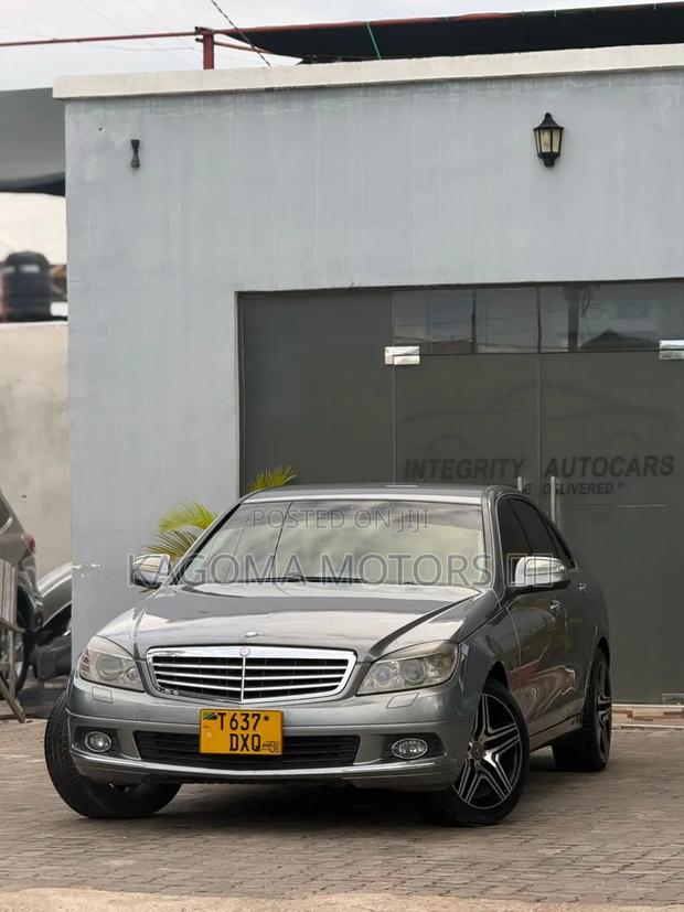 Mercedes-Benz C-Class 2007 Gray