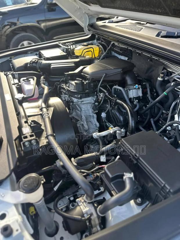 New Toyota Land Cruiser Prado 2025 White