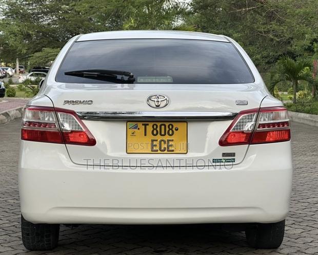 Toyota Premio 2012 White