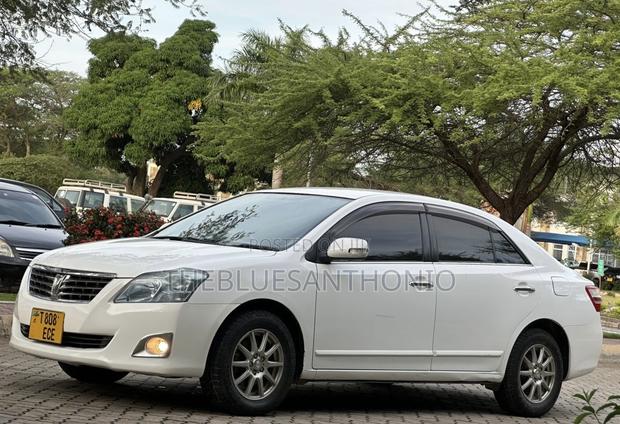 Toyota Premio 2012 White
