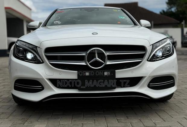 Mercedes-Benz C-Class 2014 White