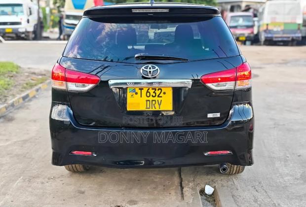 Toyota Wish 2012 Black
