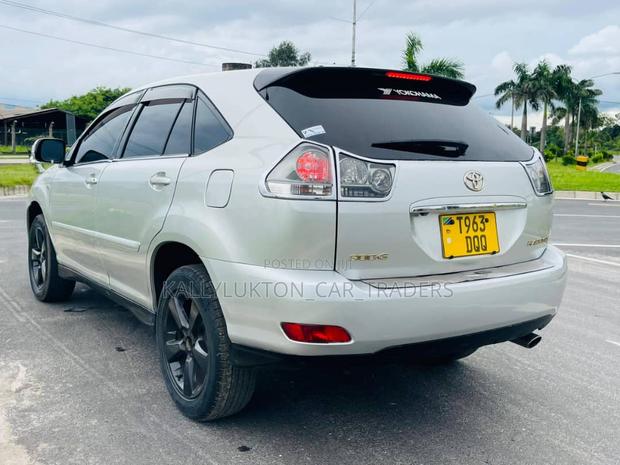 Toyota Harrier 2007 Silver