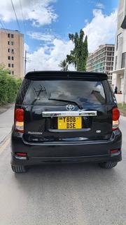 Toyota Corolla Rumion 2009 Black for sale