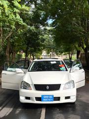 Toyota Crown 2006 White for sale