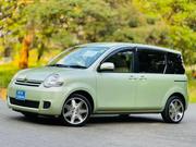 Toyota Sienta 2008 Green for sale