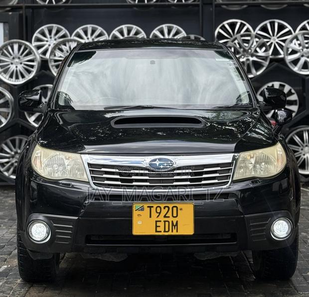Subaru Forester 2010 Black