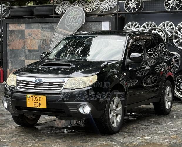 Subaru Forester 2010 Black