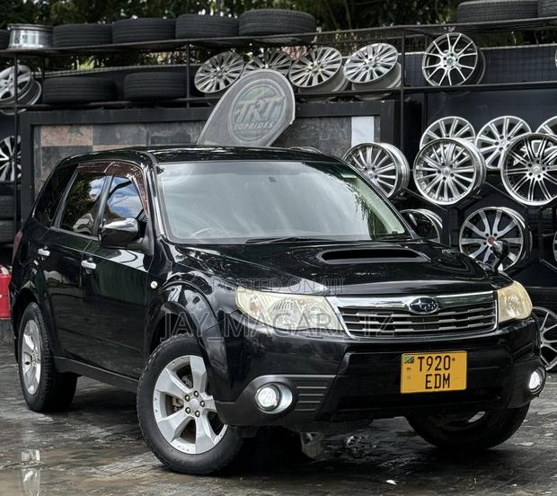 Subaru Forester 2010 Black
