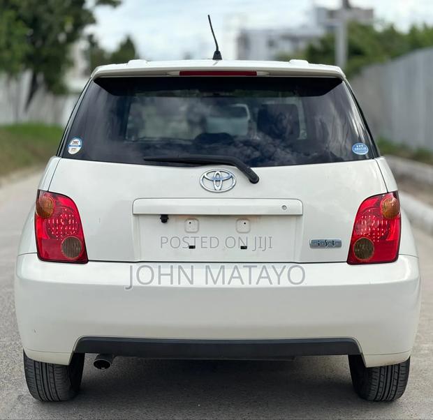 Toyota IST 2005 White