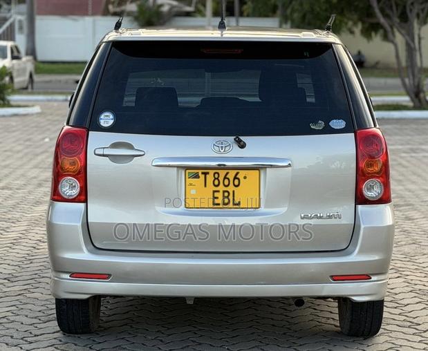 Toyota Raum 1.5 AWD 2005 Gray
