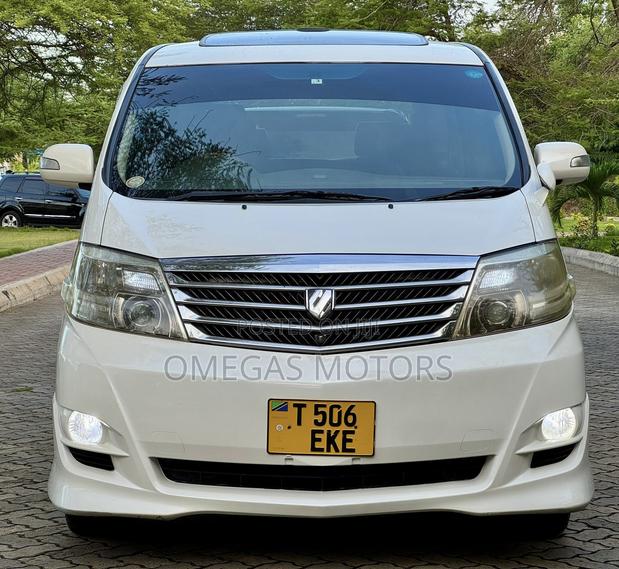 Toyota Alphard 2.4 Petrol FWD 2006 Pearl