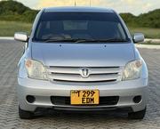 Toyota IST 2004 Silver for sale