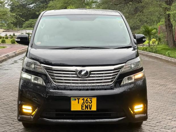 Toyota Alphard 2009 Black