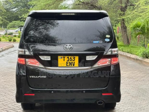 Toyota Alphard 2009 Black