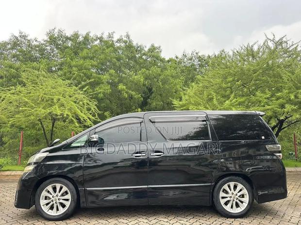Toyota Alphard 2009 Black