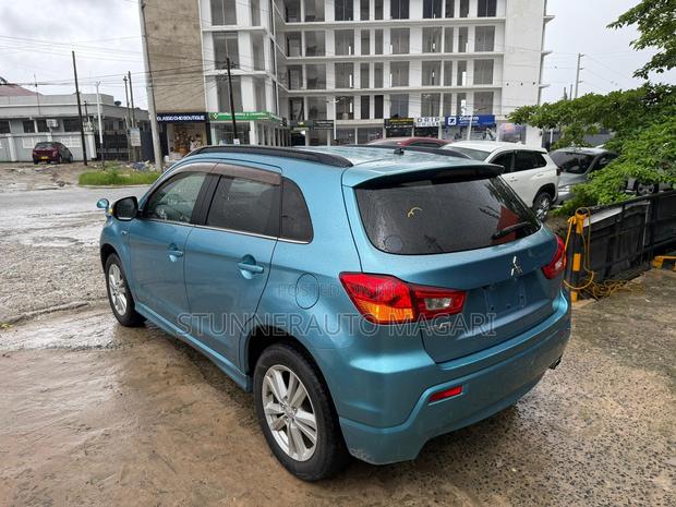 Mitsubishi RVR 2.0 2011 Blue