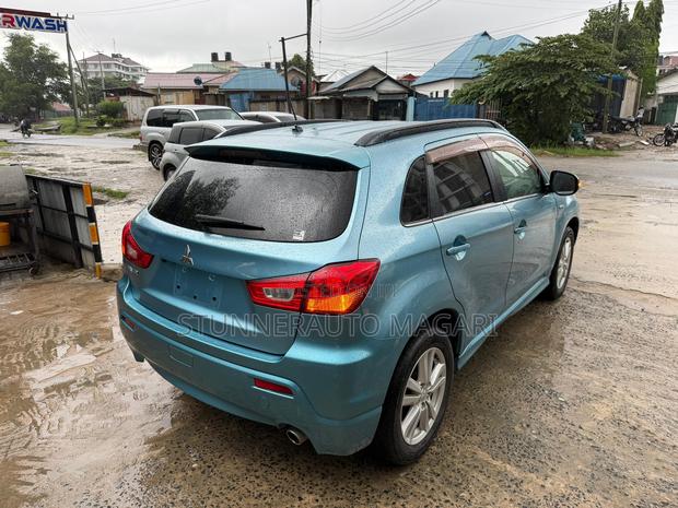 Mitsubishi RVR 2.0 2011 Blue