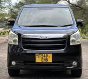 Toyota Noah 2.0 143hp AWD (7 Seater) 2007 Black for sale