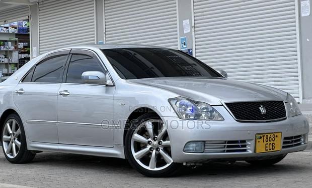 Toyota Crown 2007 Silver