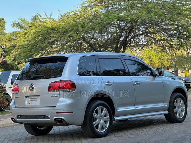 Volkswagen Touareg 2007 Silver