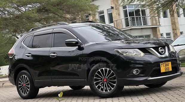 Nissan X-Trail 2015 Black