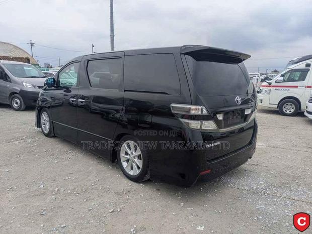 Toyota Alphard 2010 Black