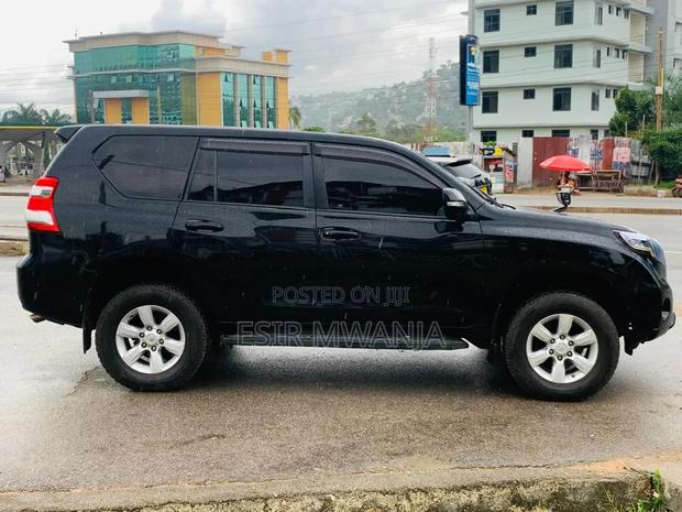 Toyota Land Cruiser Prado 2014 Black
