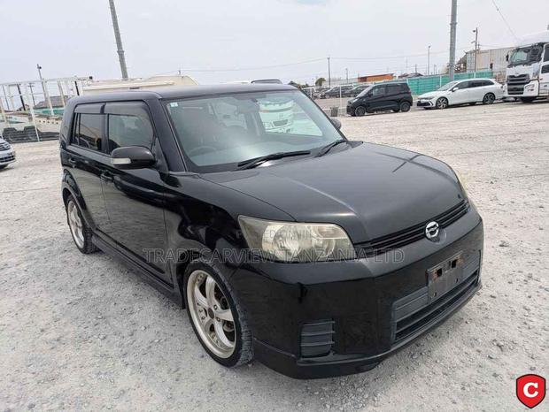 Toyota Corolla Rumion 2009 Black
