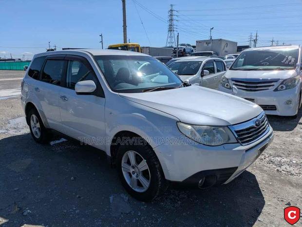 Subaru Forester 2010 Pearl