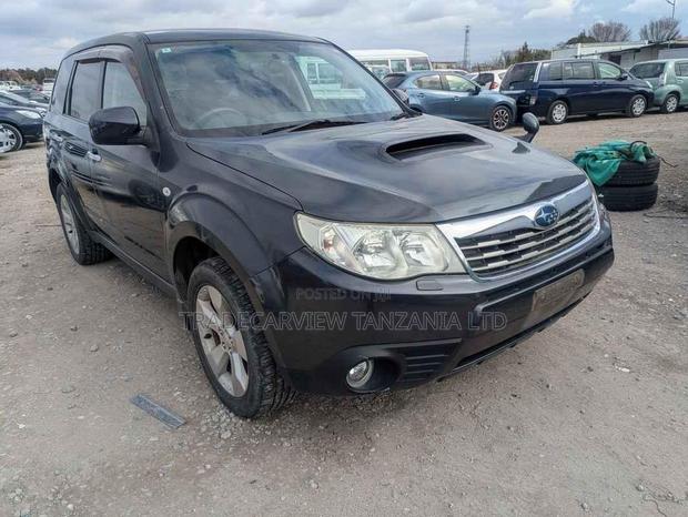 Subaru Forester 2010 Gray