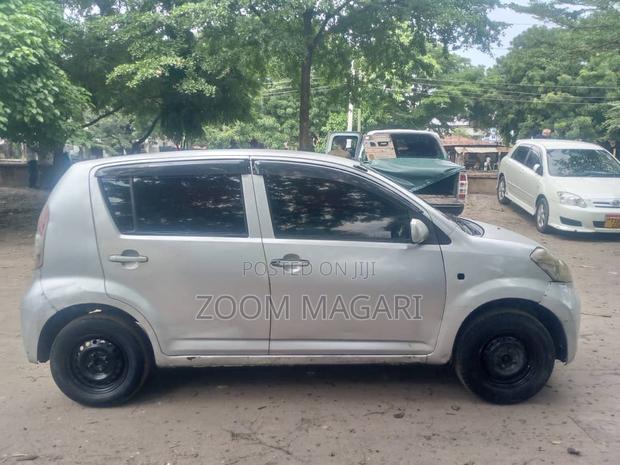 Toyota Passo 2005 Silver