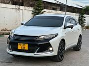 Toyota Harrier 2015 Pearl for sale