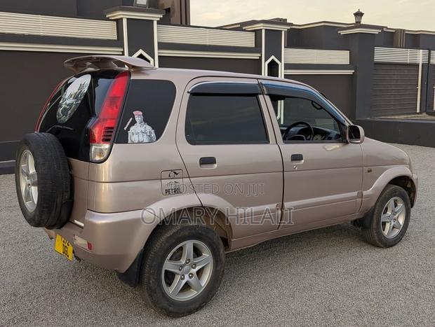 Toyota Cami 2005 Beige