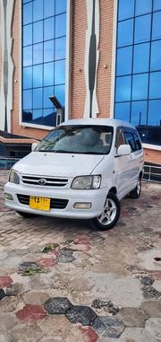 Toyota Noah 2001 White for sale
