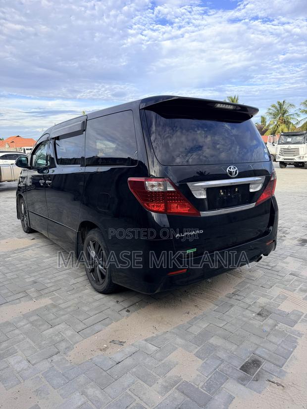 Toyota Alphard 2.4 Petrol AWD 2010 Black