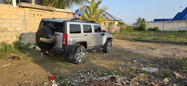 Hummer H3 2008 Silver