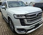 Toyota Land Cruiser LC300 2024 White for sale