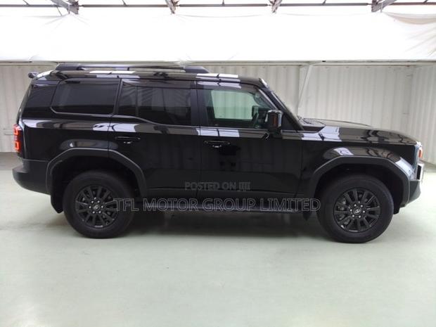 Toyota Land Cruiser LC250 2025 Black