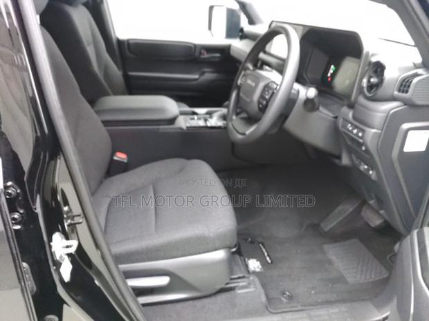 Toyota Land Cruiser LC250 2025 Black