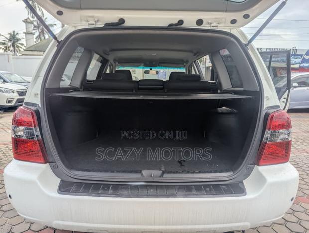 Toyota Kluger 2006 White