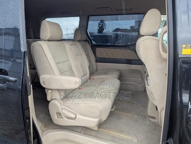 Toyota Alphard 2005 Black